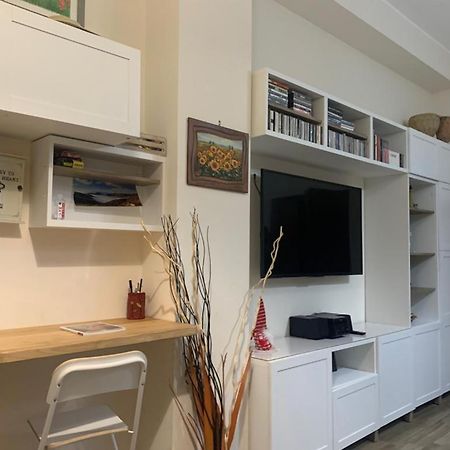 Appartamenti Raggio Di Sole 카스텔 델 몬테 외부 사진