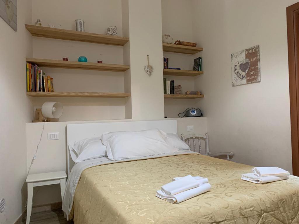 Appartamenti Raggio Di Sole 카스텔 델 몬테 외부 사진