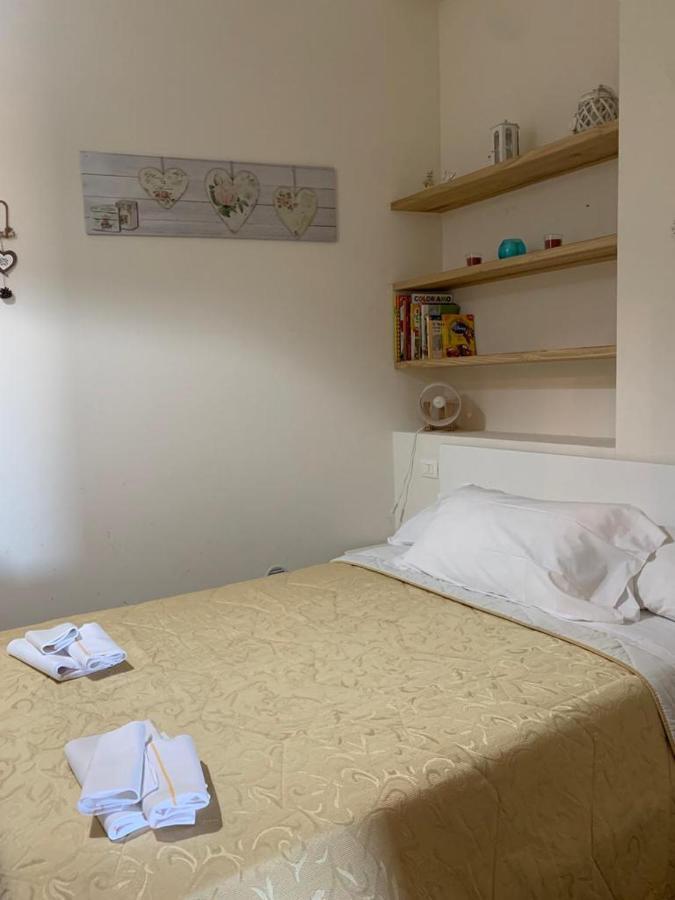 Appartamenti Raggio Di Sole 카스텔 델 몬테 외부 사진