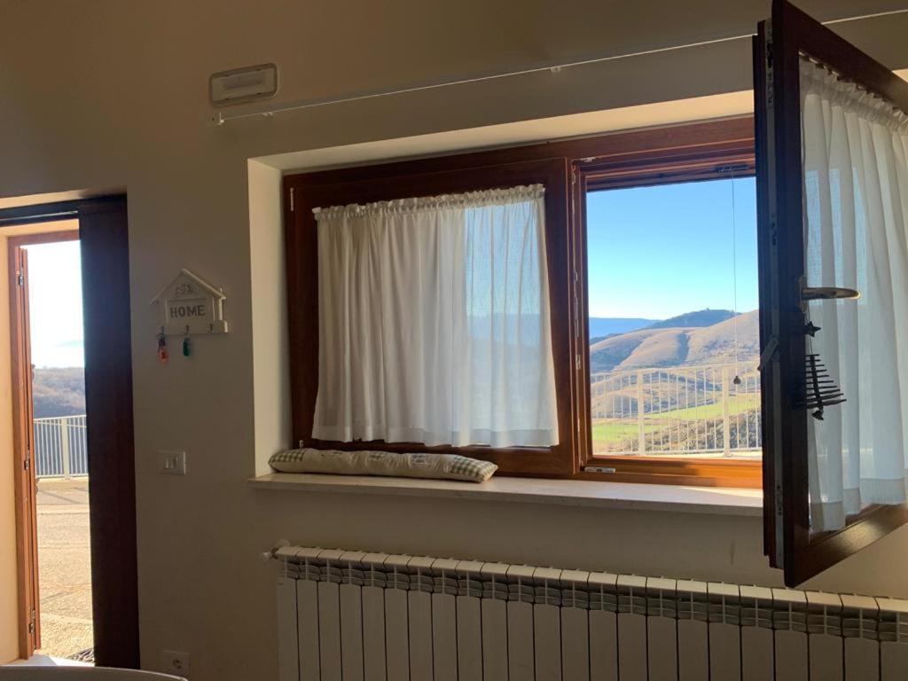Appartamenti Raggio Di Sole 카스텔 델 몬테 외부 사진